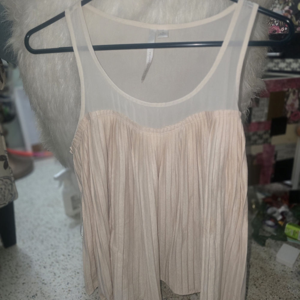 LC Lauren Conrad Blush Pleated Blouse